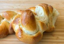 Sofficissimo buongiorno così: treccine di brioche al latte ripiene di golosa crema, ricetta facile, tutti mi chiedono la ricetta