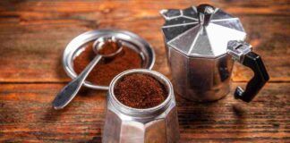 Fare il caffè con la moka richiede precisione, serve anche la giusta acqua! - RicettaSprint