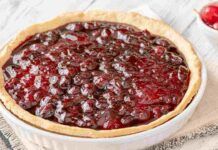 Non c'è domenica senza crosta, la preparo con questa ricetta e va a ruba per tutta la famiglia - RicettaSprint
