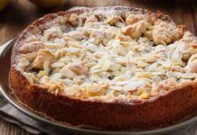 Torta alle pere e mandorle fai il pieno di energia con solo 180 kcal Ricettasprint