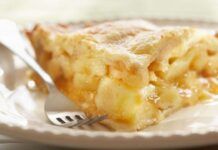 Torta fantasma alle mele: l'impasto che c'è ma non c'è, 3 minuti e la metti in forno!