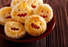 Zucchette di pasta sfoglia alla marmellata, pronte in 5 minuti! Ricettasprint