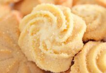 Biscotti alla frolla montata li preparo in 5 minuti e spariscono in un minuto, devo sempre fare tripla dose, non bastano mai
