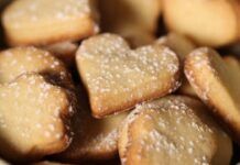 Biscotti senza burro alla vaniglia: un solo impasto e accontento tutti, digeribili per me, senza glutine per mia figlia!