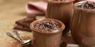 Questo dolce al cioccolato ha meno di 100 kcal - RicettaSprint