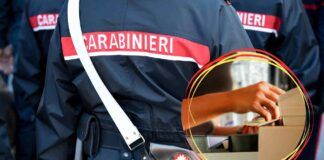 Carabinieri ed una cassiera