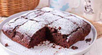 Torta alla cioccolata calda: il mix caldo che metti in forno e si trasforma in una nuvola sofficissima!