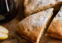 Mi erano rimaste due pere, anche un po’ bruttine e comunque troppo martire, ma ottime per questo dolce! - RicettaSprint