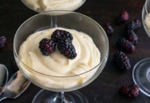 Crema bianca all'arancia: vogliono tutti sapere come si fa dopo il primo assaggio, per farcire dolci questa è imbattibile!