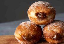 Bombe fritte ripiene a Natale Ricettasprint