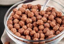 Cereali al cioccolato, non li compro mica, oramai pure questi faccio a casa, è facilissimo! Cereali fatti in casa