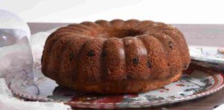 Ciambellone della nonna all'acqua - RicettaSprint