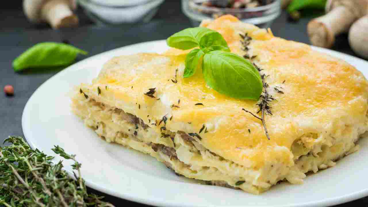 Lasagna con la besciamella avanzata - RicettaSprint