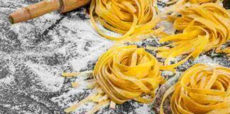 Pasta all’uovo con la curcuma