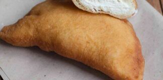 Pizza fritta napoletana