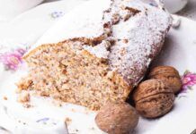 Plumcake innevato con ricotta e noci