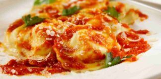 Ravioli al sugo