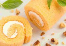 Basta pandori e panettoni, alla vigilia il dolce per tutti lo preparo io: è morbidissimo e sa di agrumi, una fetta a testa mica basta Rotolo dolce per la vigilia di Natale
