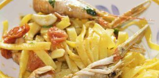 tagliatelle al sugo scampi ricettasprint
