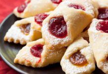 Biscotti alla marmellata nella credenza della nonna non mancano mai buoni a colazione e merenda, provali subito! Biscotti alla marmellata