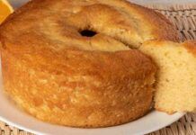 Dimentica il classico ciambellone questo è super profumato e soffice come nuvola a colazione lo fanno fuori subito Ciambellone arance e mandarini Ricetta Sprint