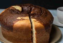 Ciambellone variegato al cacao con yogurt Ricetta Sprint