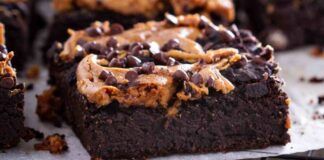 Torta al cioccolato deliziosa con burro di arachidi - RicettaSprint