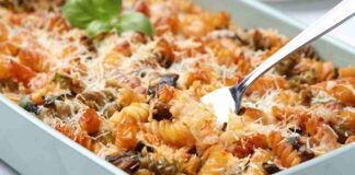 Pasta al forno con melanzane salsicce e provola Ricetta Sprint