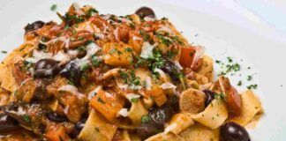 Pasta alla puttanesca di nonna Pina pronta in 15 minuti Ricetta Sprint
