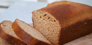Plumcake albumi e noci