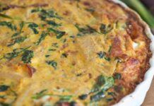 Non è la solita torta salata con le verdure, quella ha stufato: oggi a pranzo mi tengo leggera, una fetta è solo 190 kcal e piace a tutti Torta salata non solo verdure