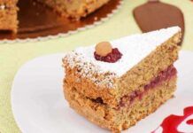 In Trentino mi hanno fatto assaggiare questa torta ripiena, ora la faccio almeno una volta a settimana