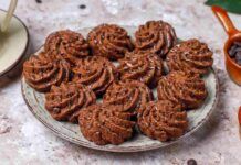 Biscotti montati al cioccolato