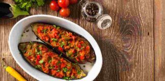 Melanzane ripiene a barchetta