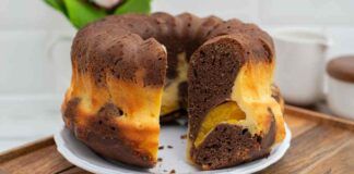Ciambellone bicolore alla panna
