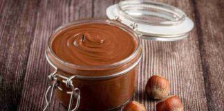 Crema alla nocciola e cioccolato - RicettaSprint