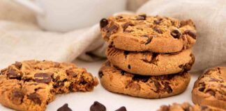 Crumbl cookie light