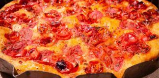Focaccia alla curcuma con pomodorini Ricetta Sprint
