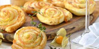 Girelle di sfoglia al salmone