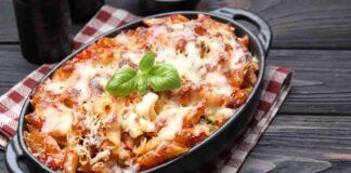 Pasta al forno con polpettine e ricotta