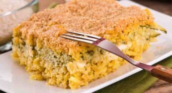 Lo faccio al forno il riso con zucchine, mi anticipo il pranzo, così non vado di fretta e mi godo il pranzo con la mia famiglia