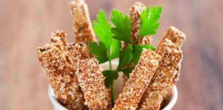 Solo 45kcal per questi stick o bastoncini, ti occorrono solo 2 ingredienti e hai fatto lo snack dietetico top
