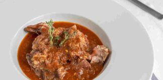 Agnello a Pasqua con un sughetto