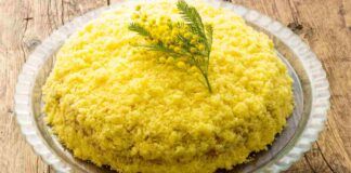 Alla festa della donna ho ho preparato io il dolce, una torta mimosa fresca e profumata come la fa la mia mamma