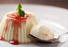 Budino al latte 3 ingredienti senza zuccheri e glutine