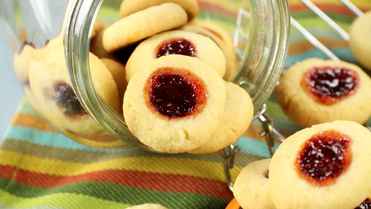 Biscotti alla marmellata - RicettaSprint