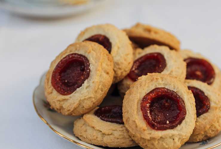 Biscotti alla marmellata - RicettaSprint
