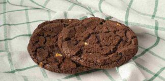 Biscotti cioccolato e peperoncino - RicettaSprint