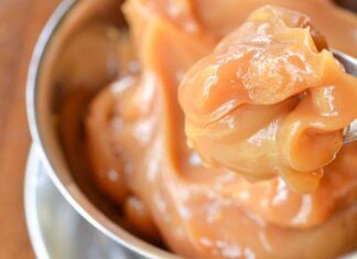 Crema al caramello 4 ingredienti senza burro e uova