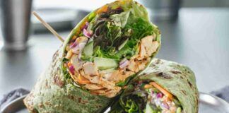 Crepes di spinaci con pollo e insalata - RicettaSprint